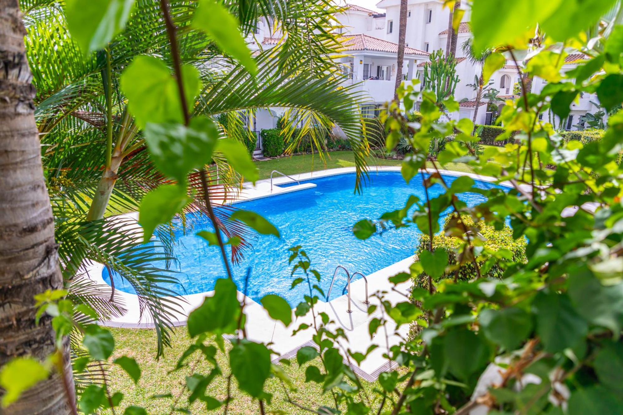 Ab Properties - Design Penthouse Marbella - Puerto Banus - Golden Mile - Pool And Tropical Garden View Exteriör bild